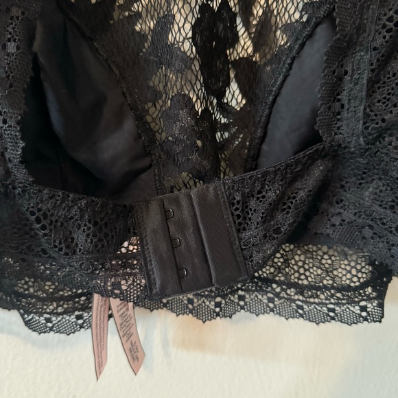 VICTORIA’S SECRET Black Lace Bralette - Picture 6 of 6